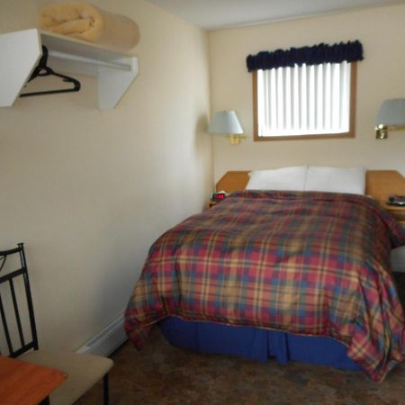 Blue River Motel Ngoại thất bức ảnh